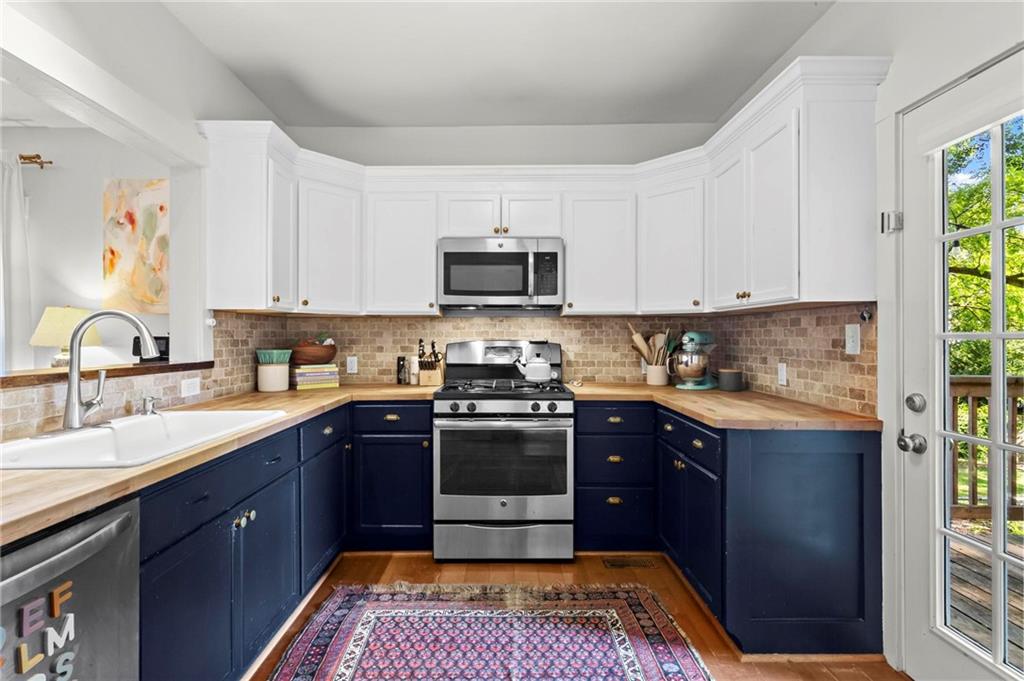 1962 Main Street NW