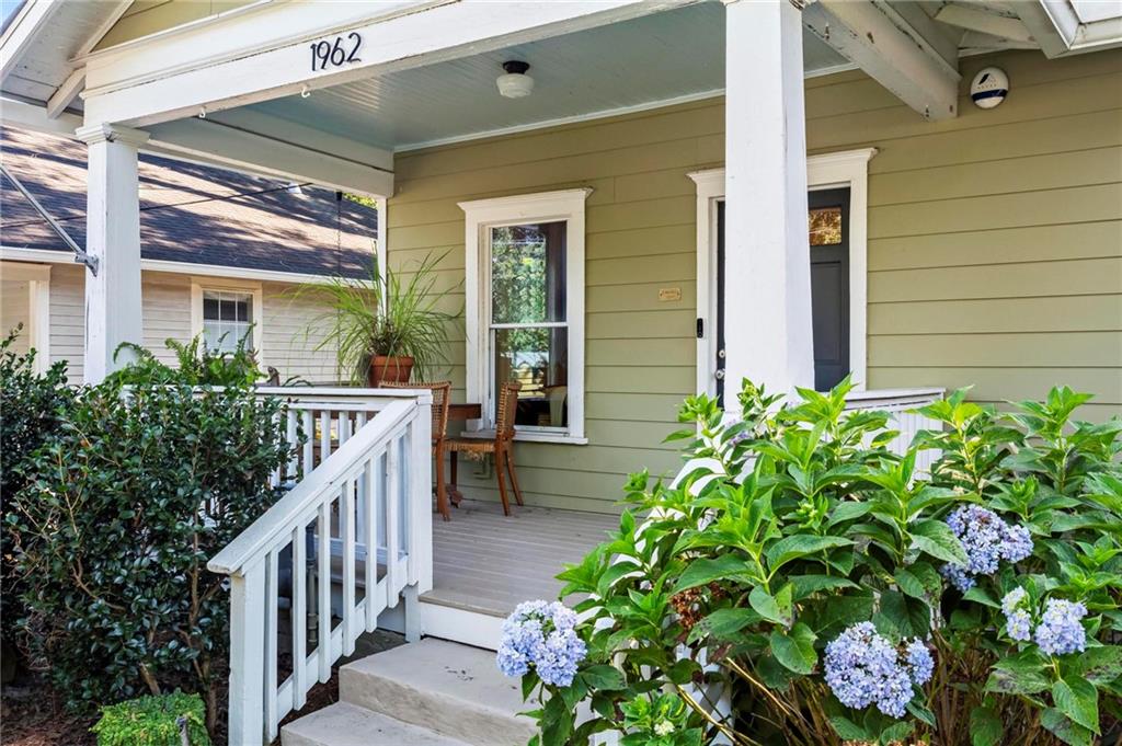 1962 Main Street NW