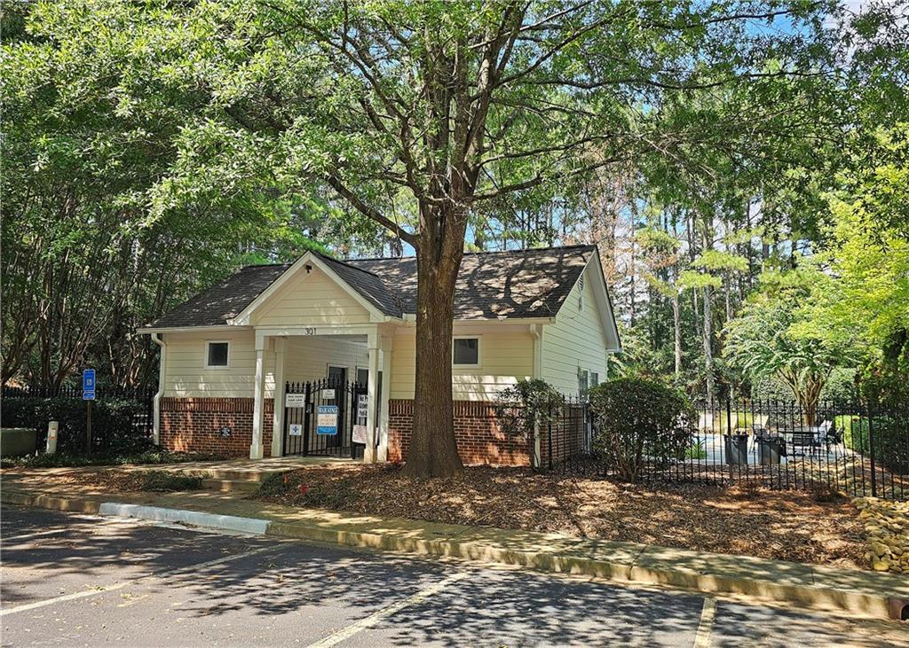 210 Spring Heights Lane SE Unit 2