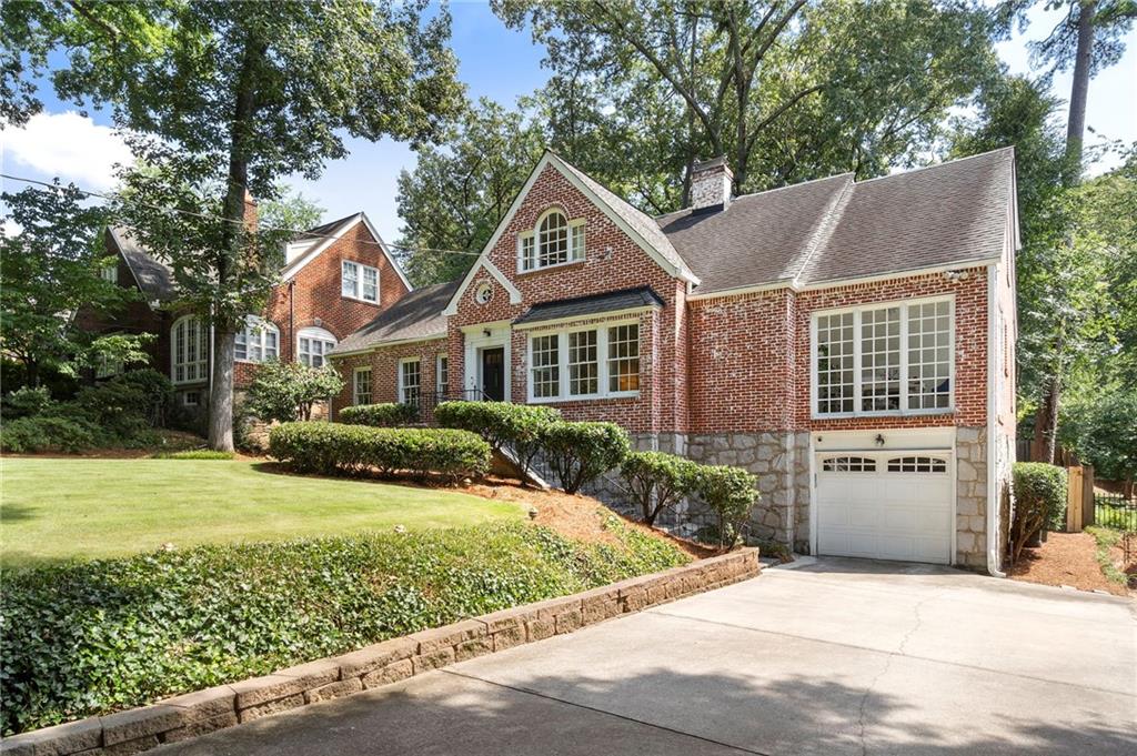 383 E Wesley Road NE