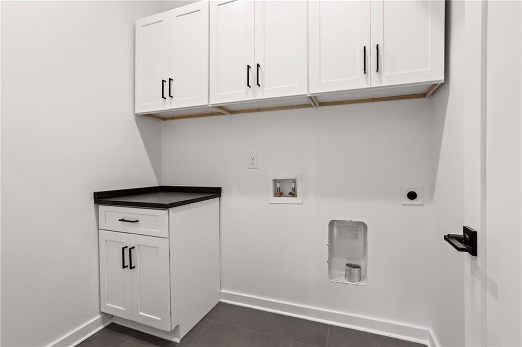 215 Flora Avenue Unit A