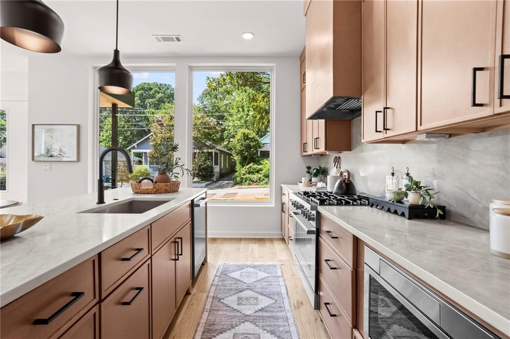 215 Flora Avenue Unit A