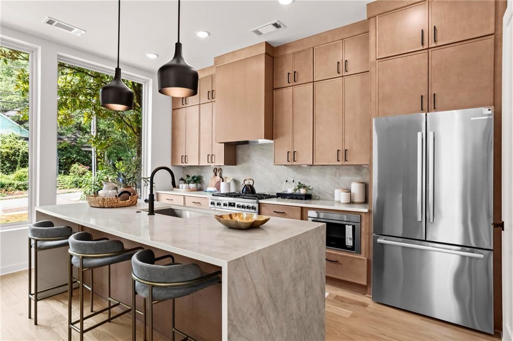 215 Flora Avenue Unit A