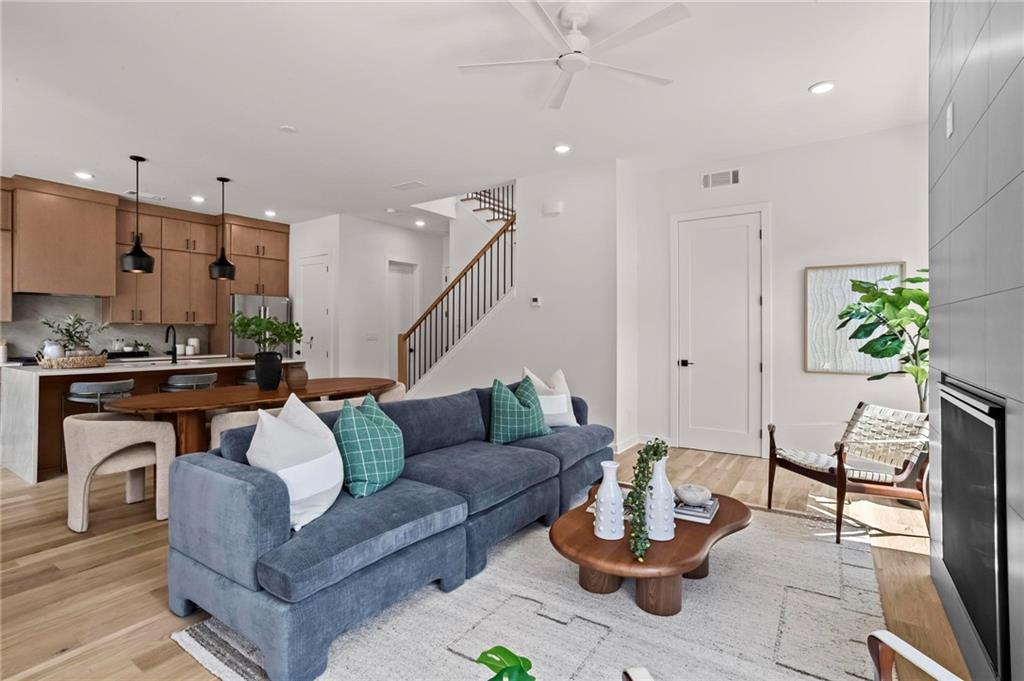 215 Flora Avenue Unit A