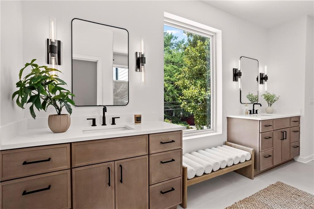 215 Flora Avenue Unit A