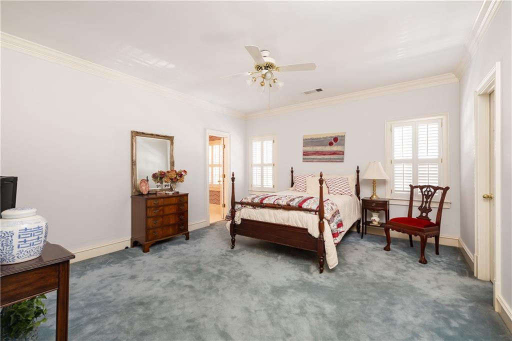 1696 West Wesley Road NW
