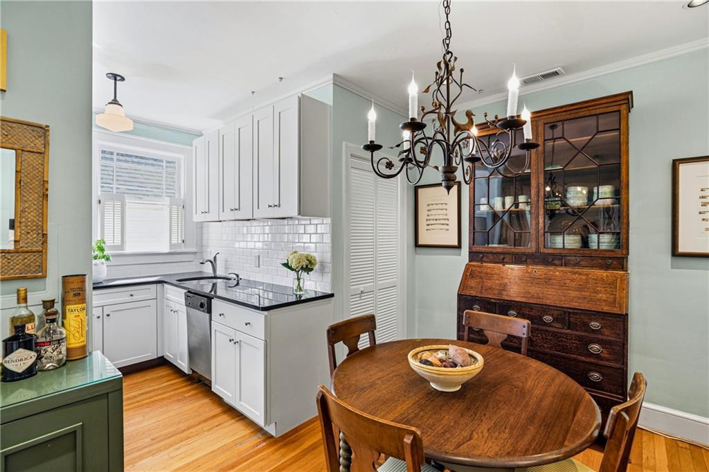 1115 Briarcliff Place NE Unit 6