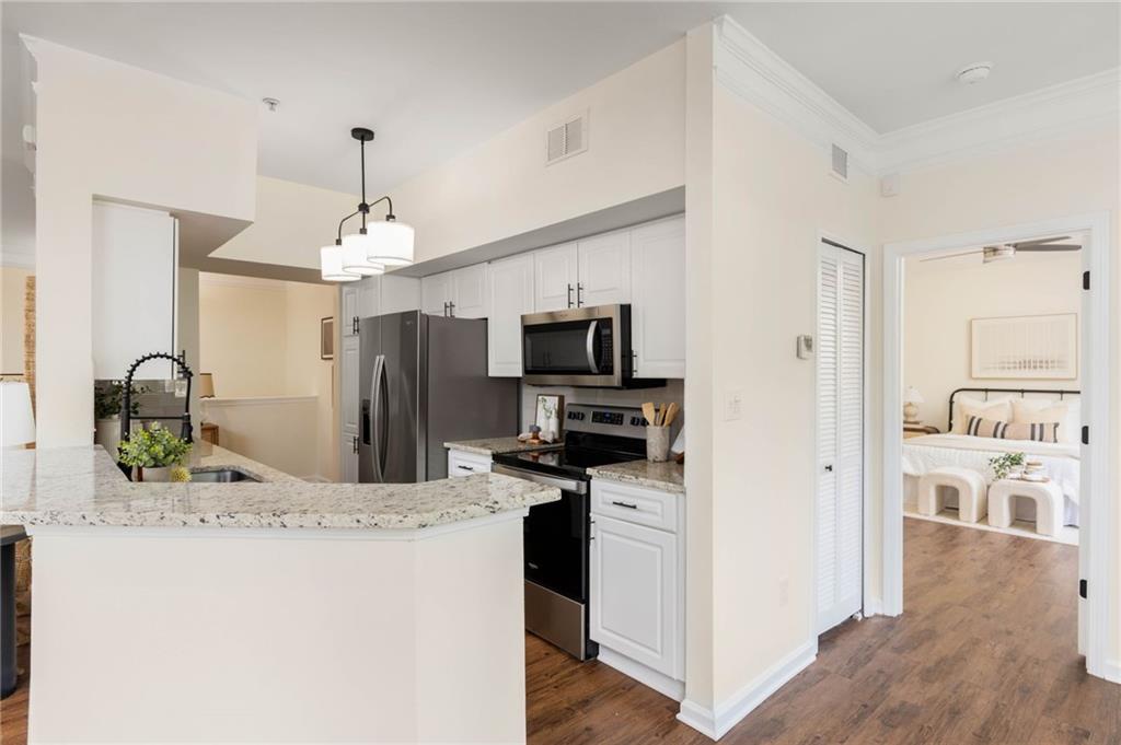 200 Renaissance Parkway NE Unit 215