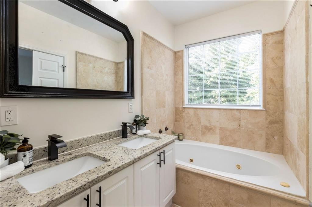 200 Renaissance Parkway NE Unit 215