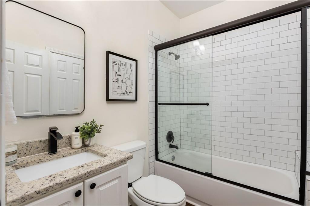 200 Renaissance Parkway NE Unit 215