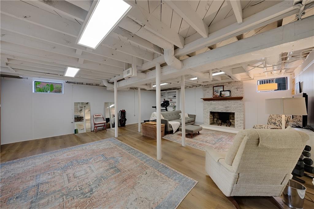 119 Rhodes Drive