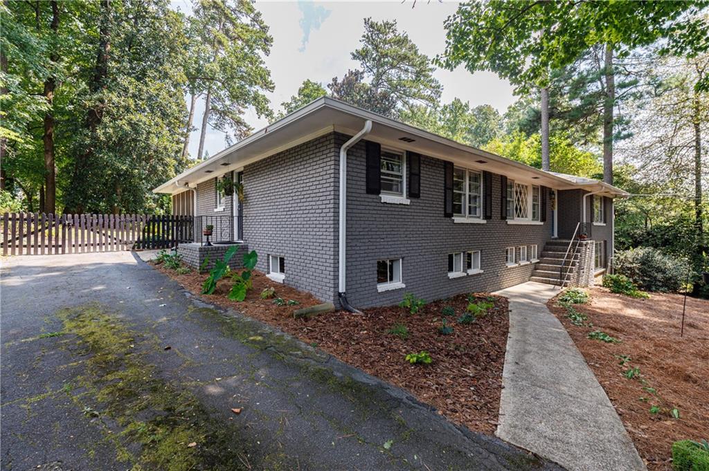 119 Rhodes Drive