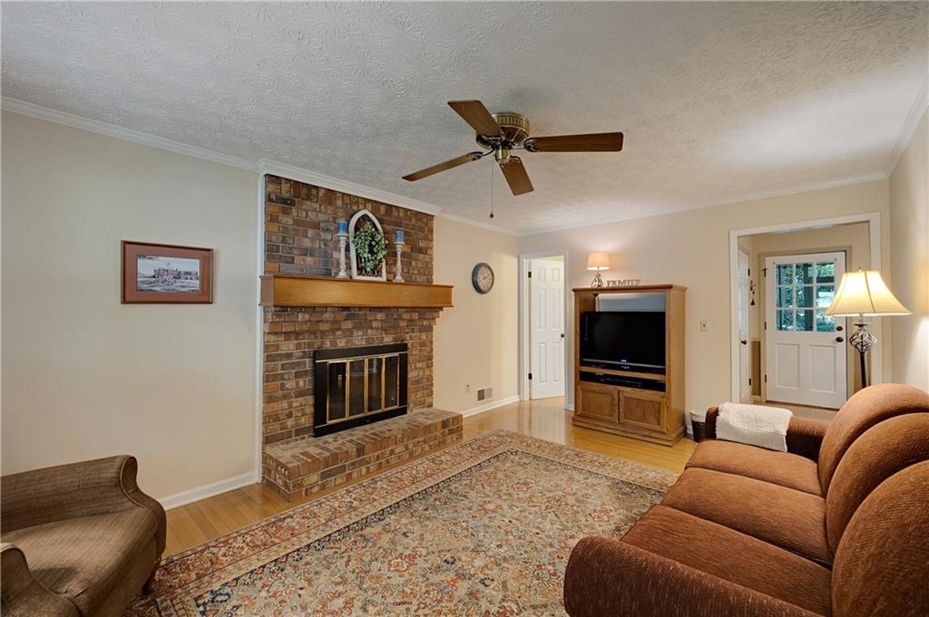 2513 Trent Drive