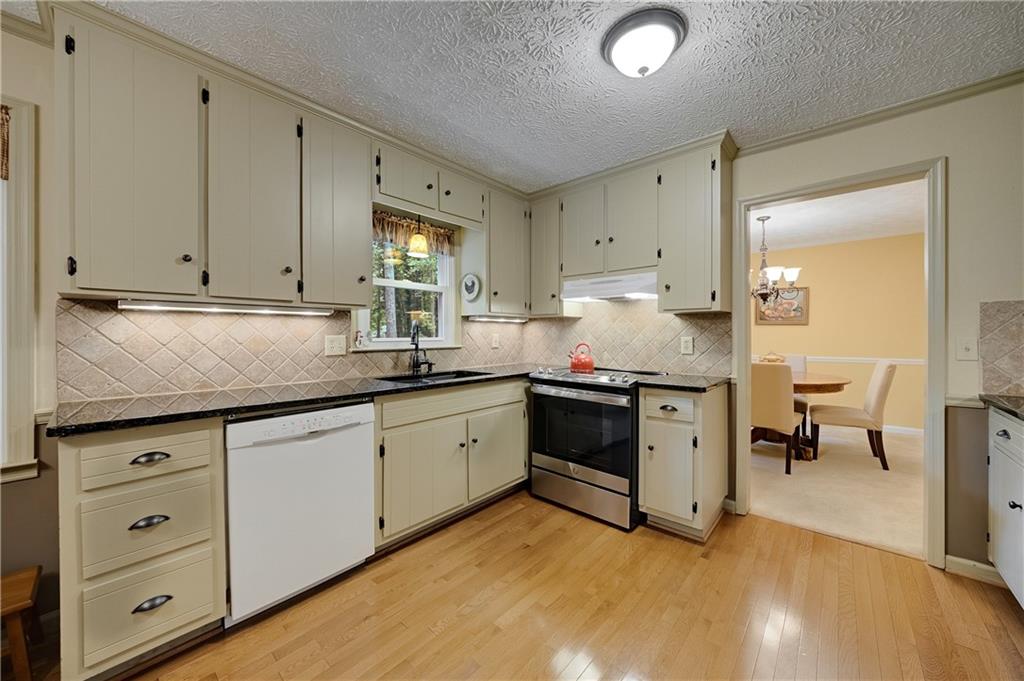 2513 Trent Drive
