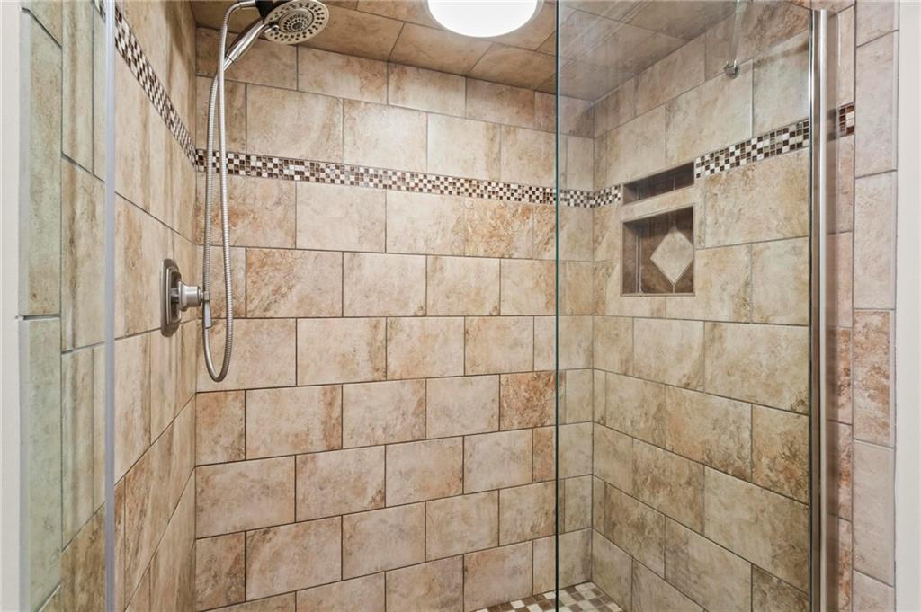 2720 Country Lane