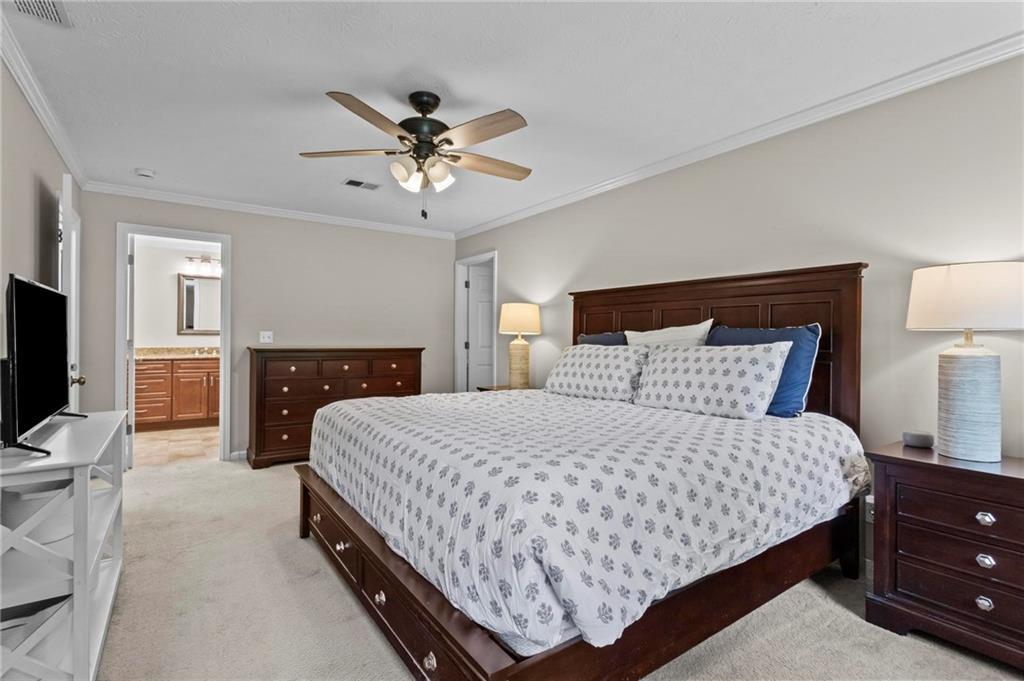 2720 Country Lane