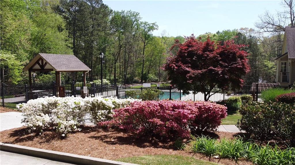 2720 Country Lane