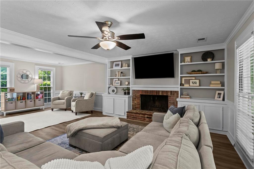 2720 Country Lane