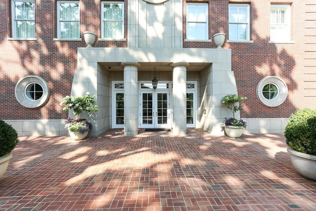 2724 Peachtree Road NW Unit Upper Penthouse