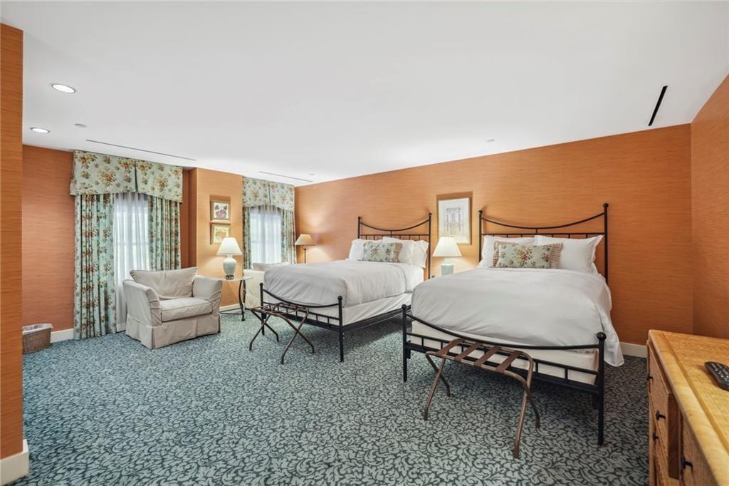 2724 Peachtree Road NW Unit Upper Penthouse
