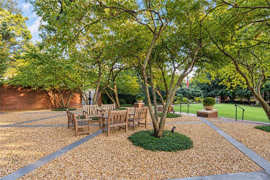 2724 Peachtree Road NW Unit Upper Penthouse