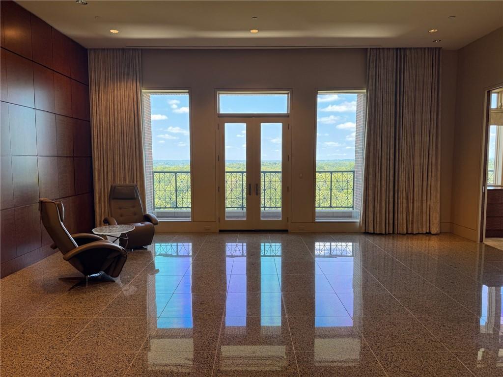2724 Peachtree Road NW Unit Upper Penthouse