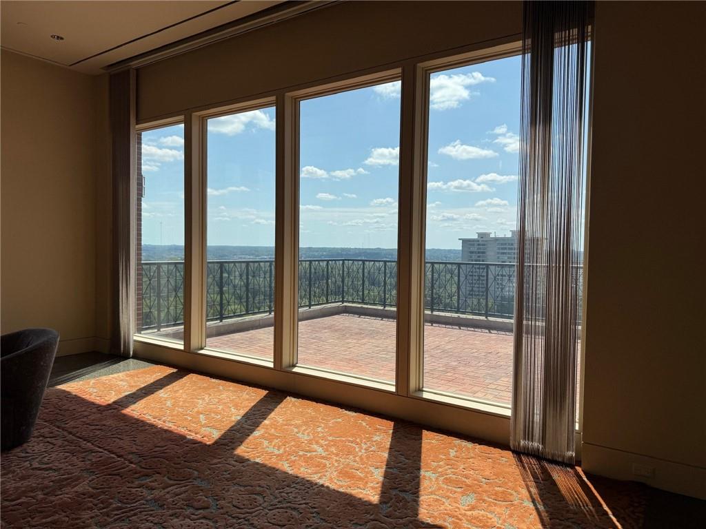 2724 Peachtree Road NW Unit Upper Penthouse