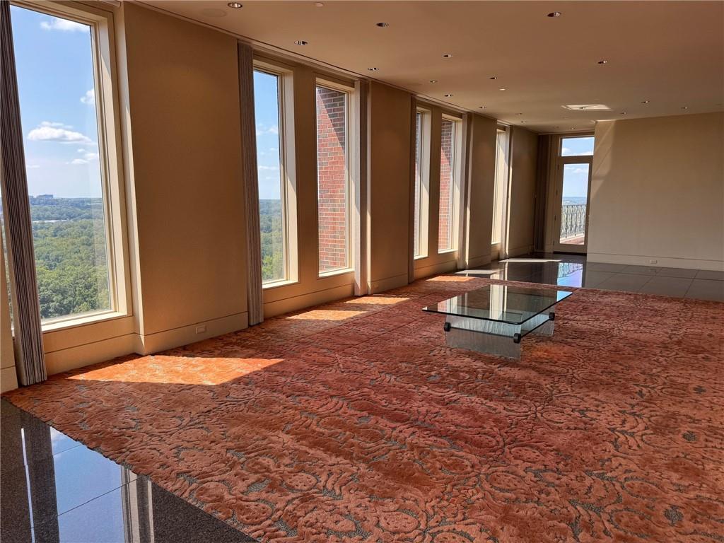 2724 Peachtree Road NW Unit Upper Penthouse