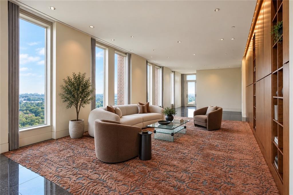 2724 Peachtree Road NW Unit Upper Penthouse