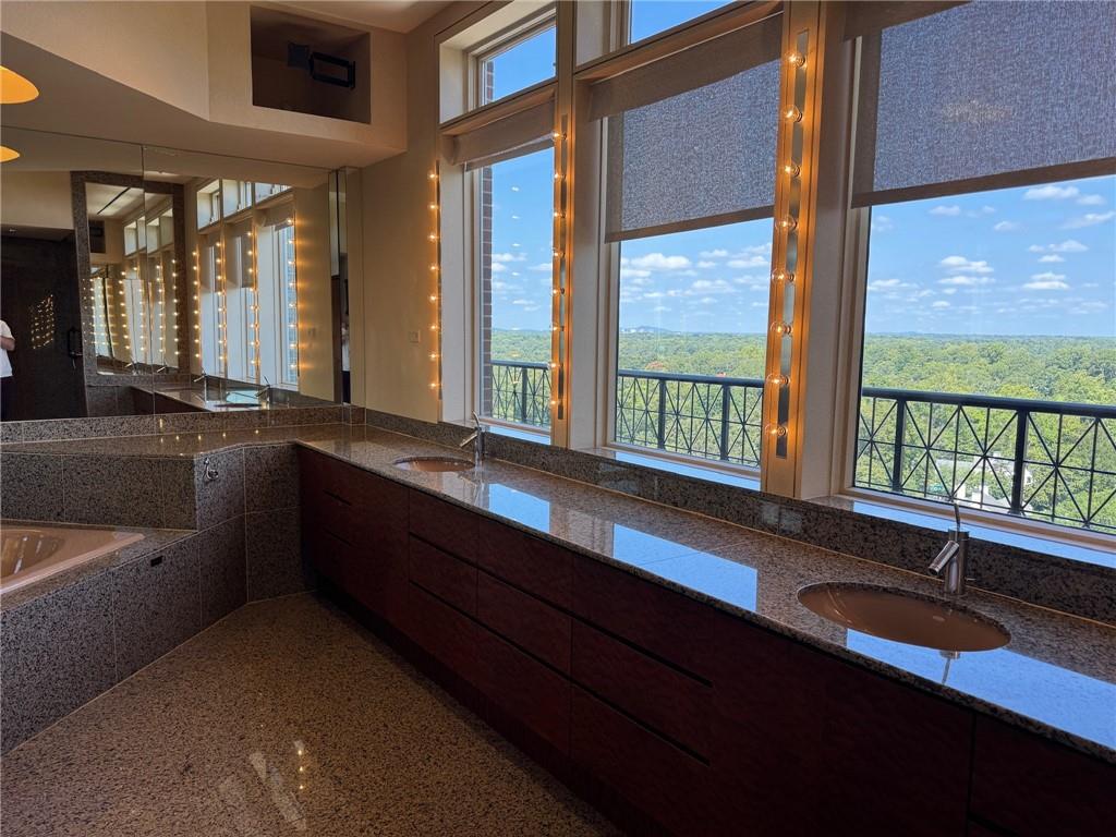 2724 Peachtree Road NW Unit Upper Penthouse