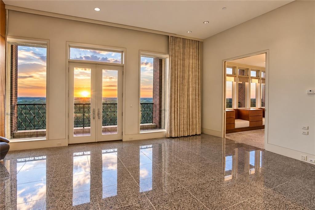 2724 Peachtree Road NW Unit Upper Penthouse