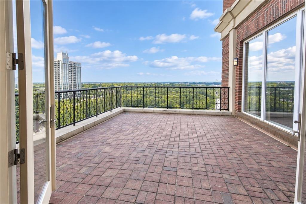 2724 Peachtree Road NW Unit Upper Penthouse