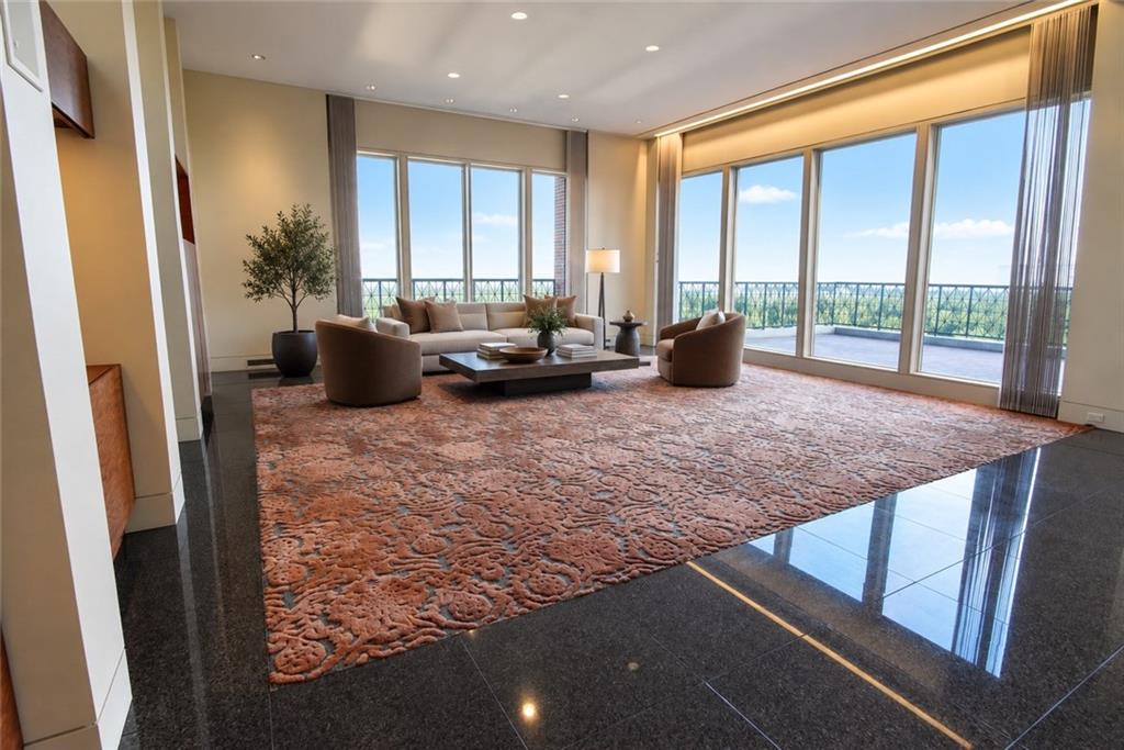 2724 Peachtree Road NW Unit Upper Penthouse