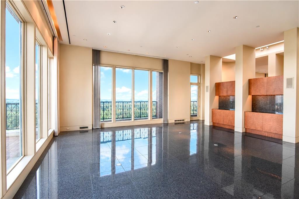 2724 Peachtree Road NW Unit Upper Penthouse