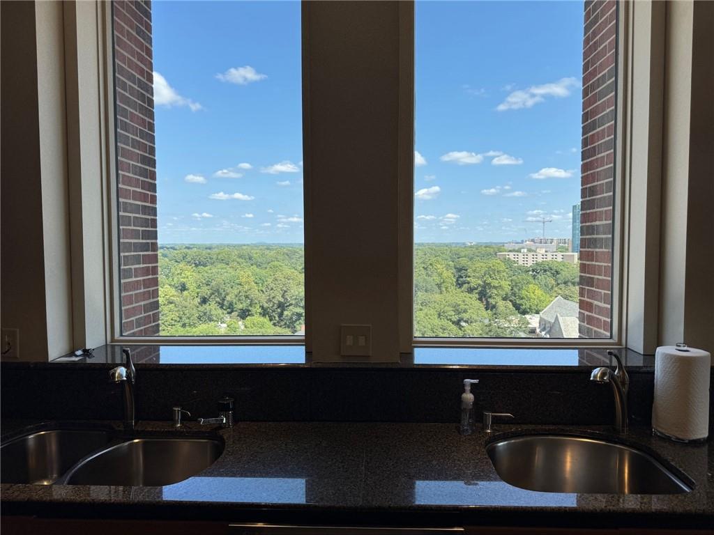 2724 Peachtree Road NW Unit Upper Penthouse