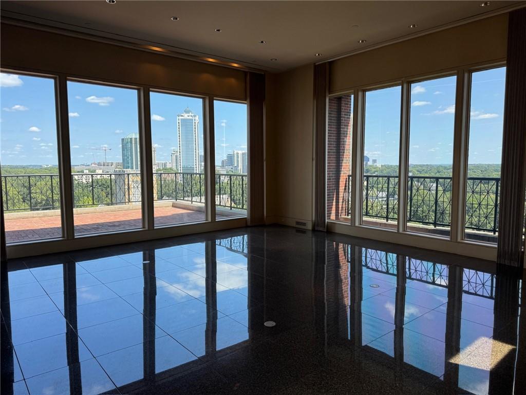 2724 Peachtree Road NW Unit Upper Penthouse