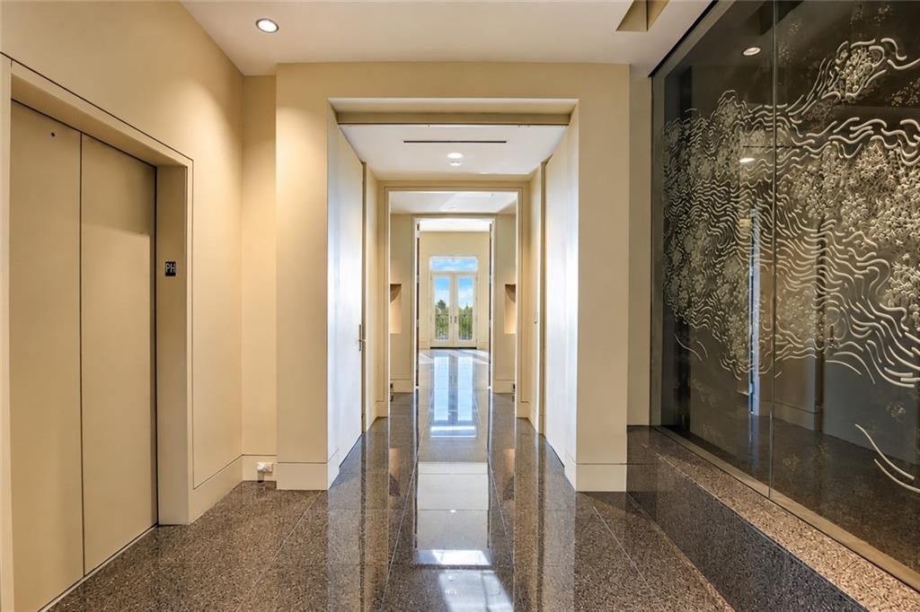 2724 Peachtree Road NW Unit Upper Penthouse