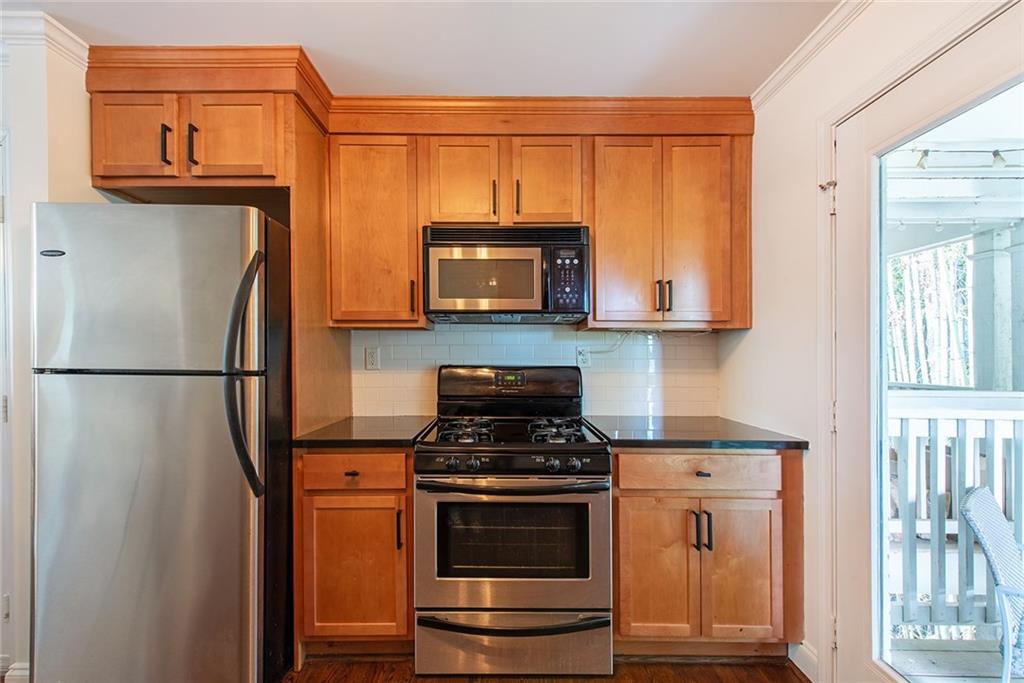 1067 Alta Avenue NE Unit 20