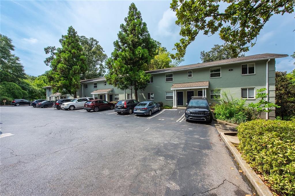 1067 Alta Avenue NE Unit 20