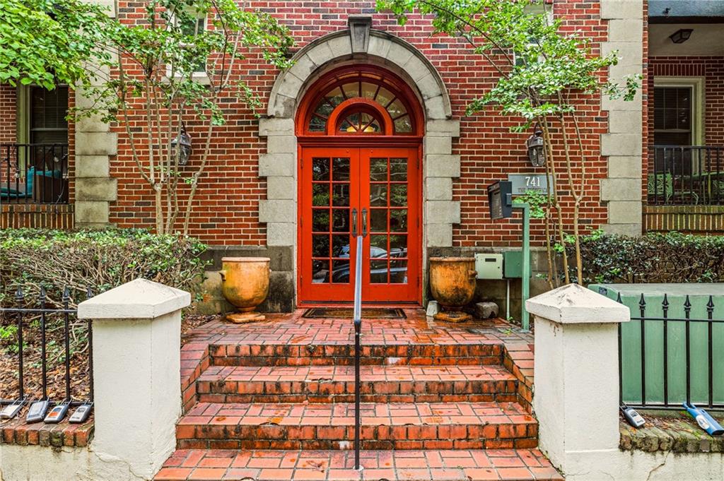 741 Frederica Street NE Unit 14