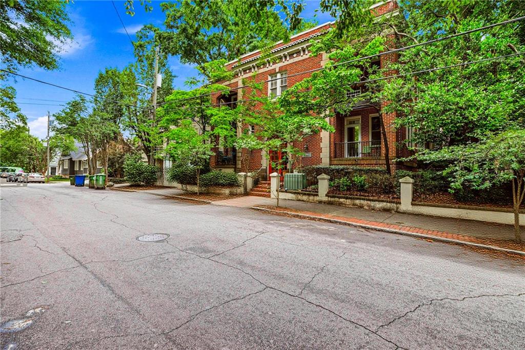 741 Frederica Street NE Unit 14