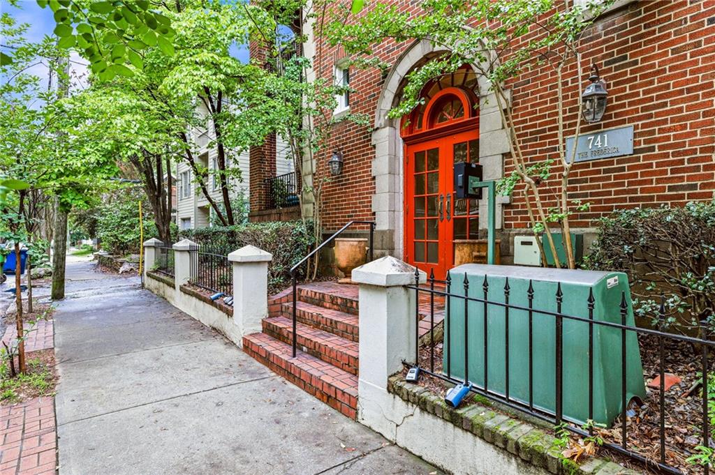 741 Frederica Street NE Unit 14