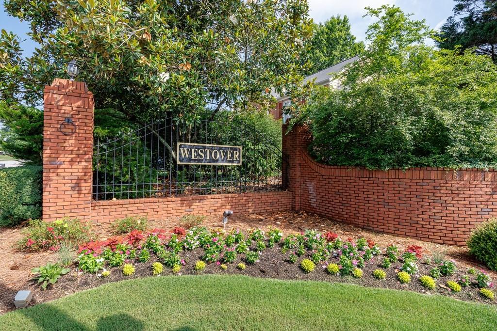 2608 Dreux Court