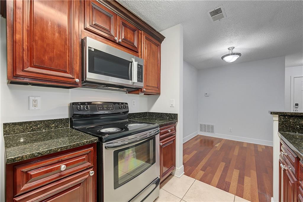 3201 Santa Fe Parkway