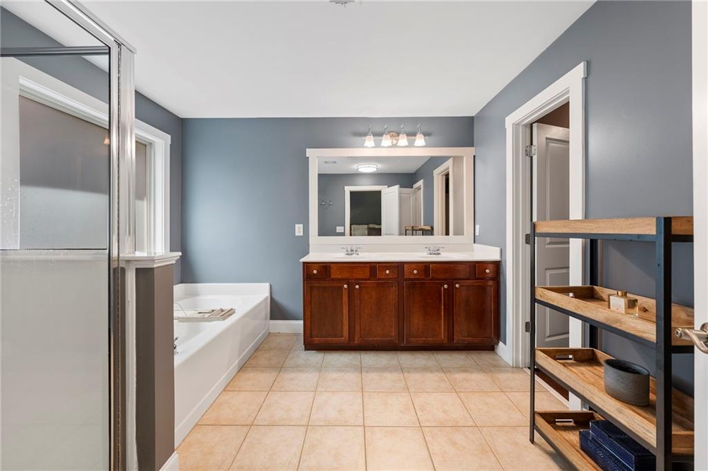 2084 Hatteras Way NW