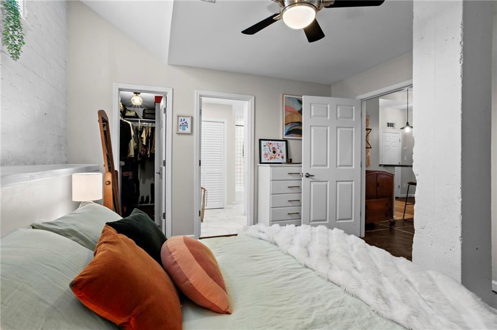 1026 Saint Charles Avenue NE Unit 11