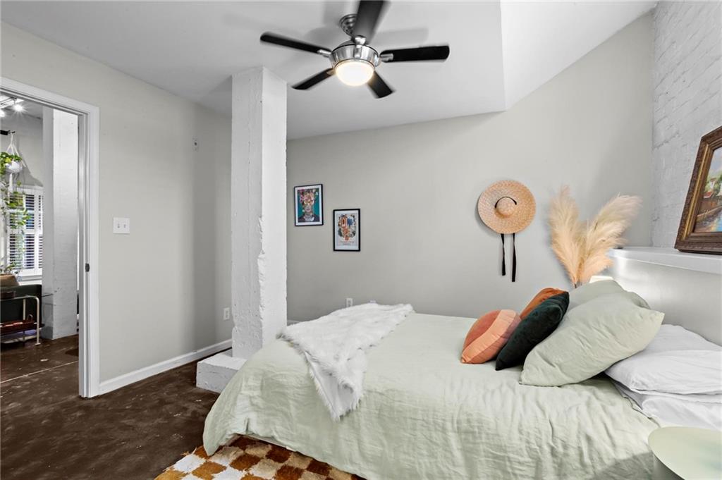 1026 Saint Charles Avenue NE Unit 11