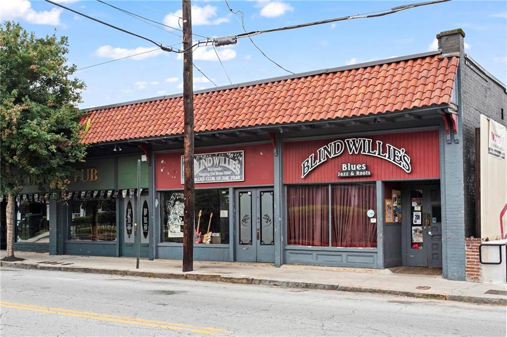1026 Saint Charles Avenue NE Unit 11