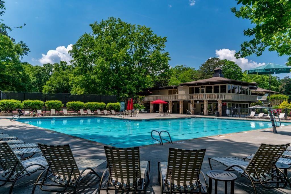 70 Chaumont Square NW