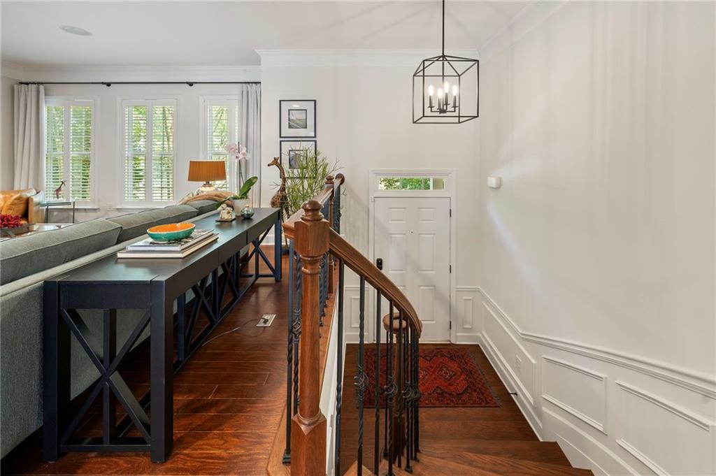 3260 Ferncliff Lane